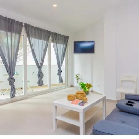 Hugo 1 Apartment *